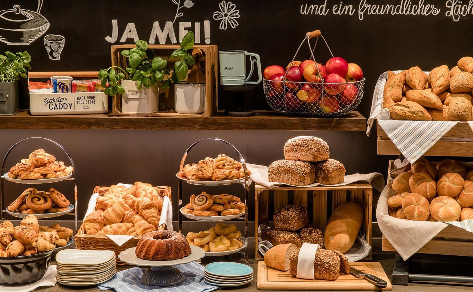 Motel One Karlsruhe Bagian luar foto