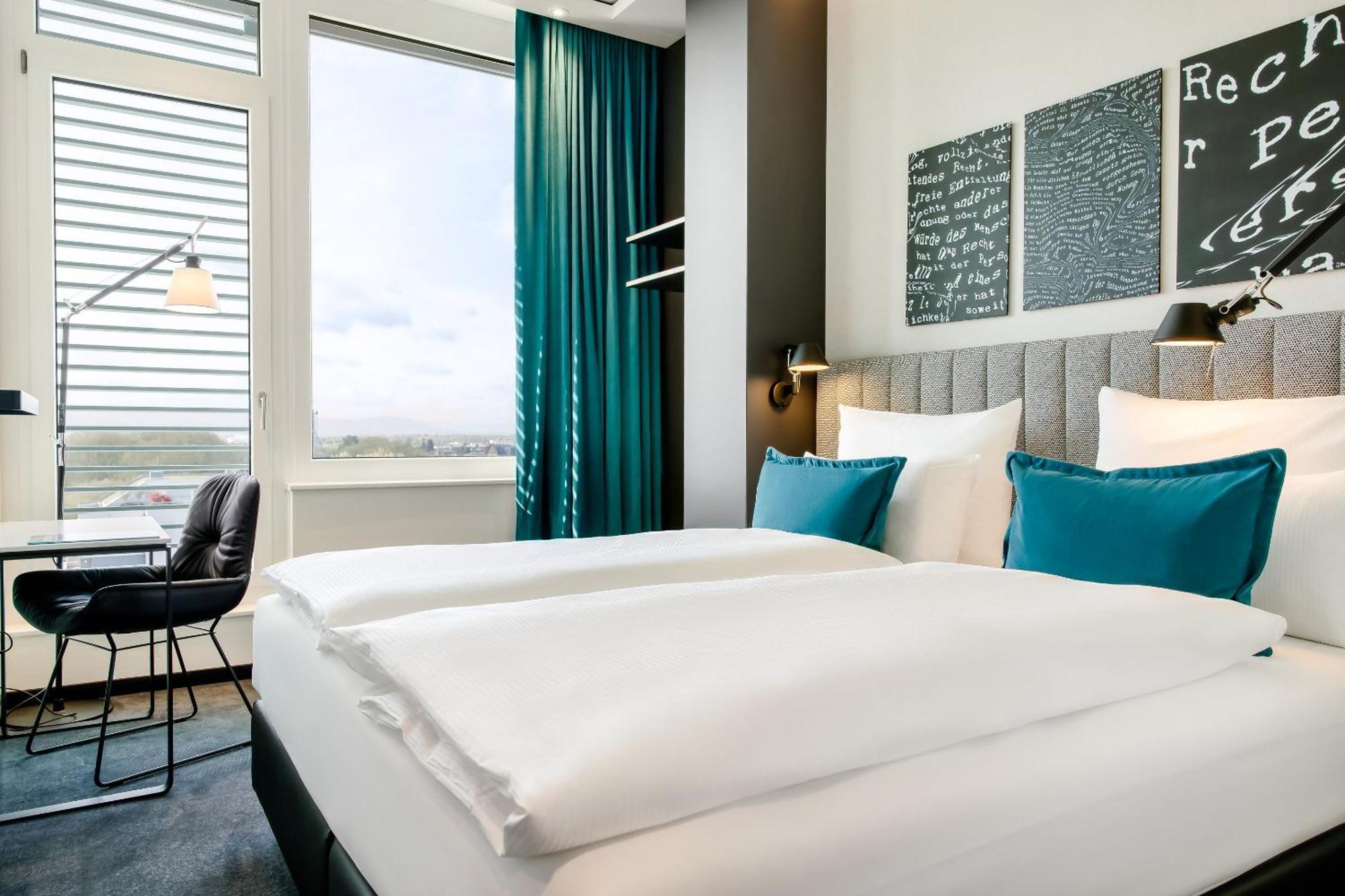 Motel One Karlsruhe Bagian luar foto