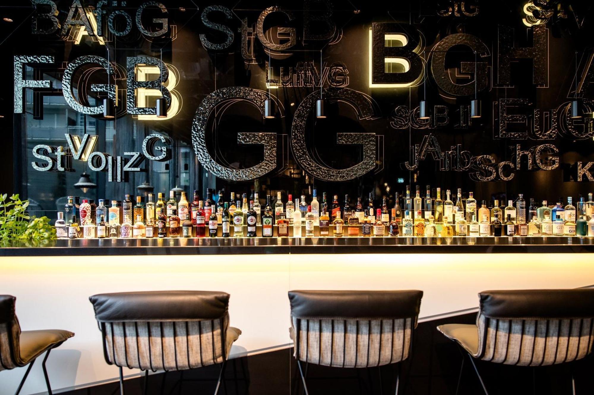 Motel One Karlsruhe Bagian luar foto